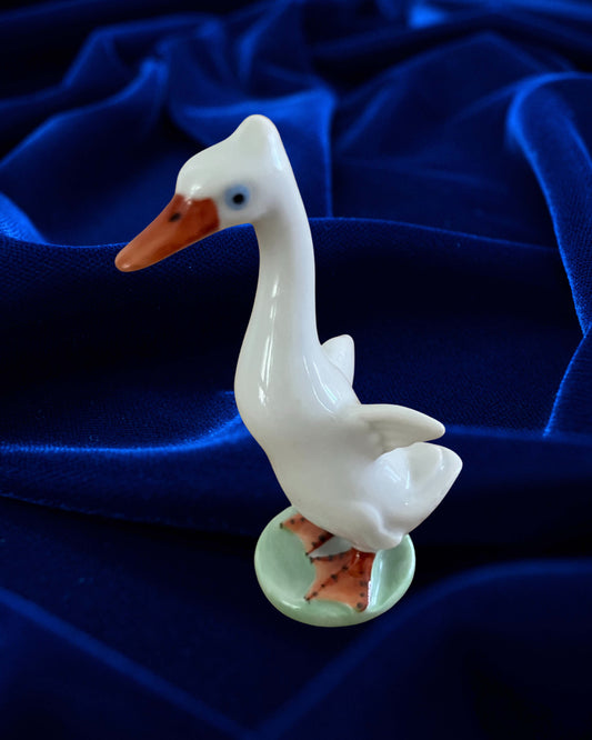 Herend Hungary Porcelain White Goose Figurine – 3"