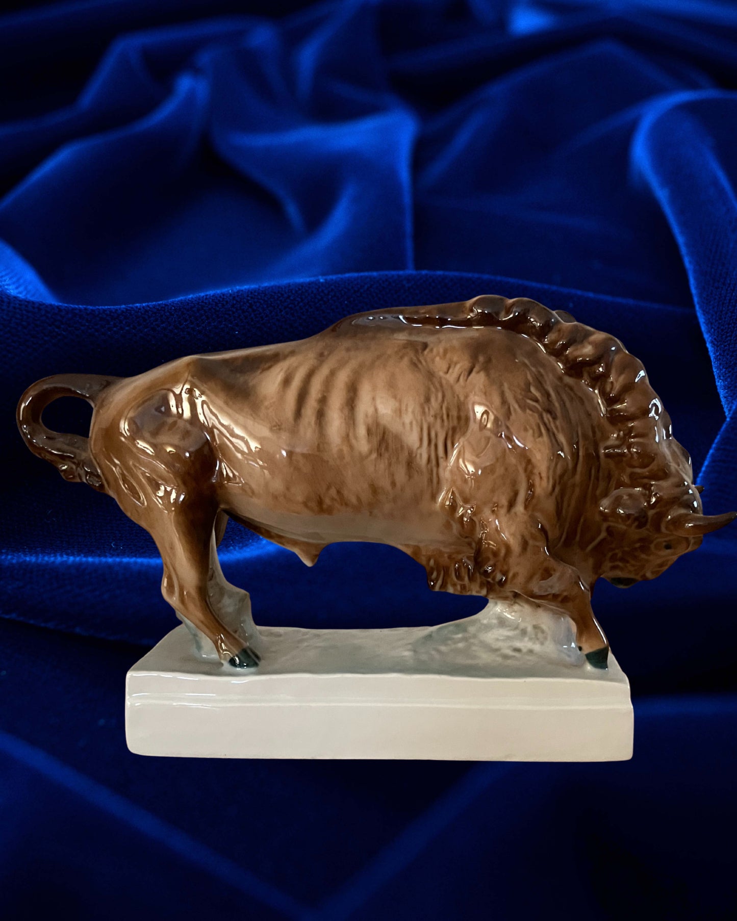 Zsolnay Pécs Hungary Porcelain Bull Sculpture – Designed by András Sinkó, Glazed Porcelain, Vintage Collectible