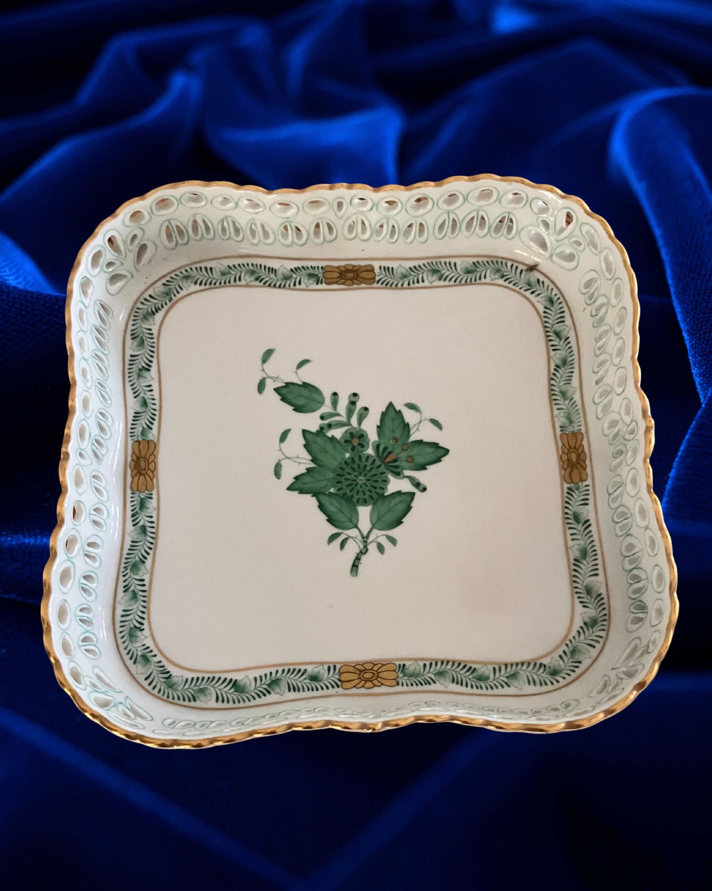 Vintage Herend “Apponyi Flowers” Candy Dish – Hand Painted Porcelain, 24K Gold Accents