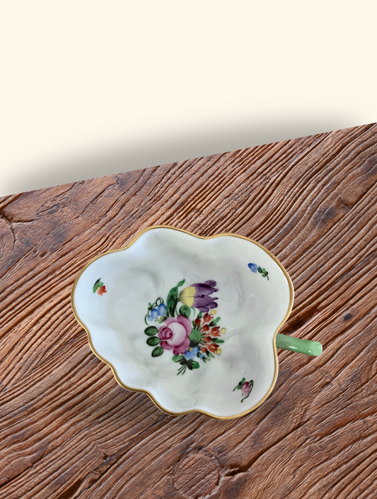 Herend Floral Porcelain Candy Dish – Small Leaf-Shaped, Hand-Painted Hungary