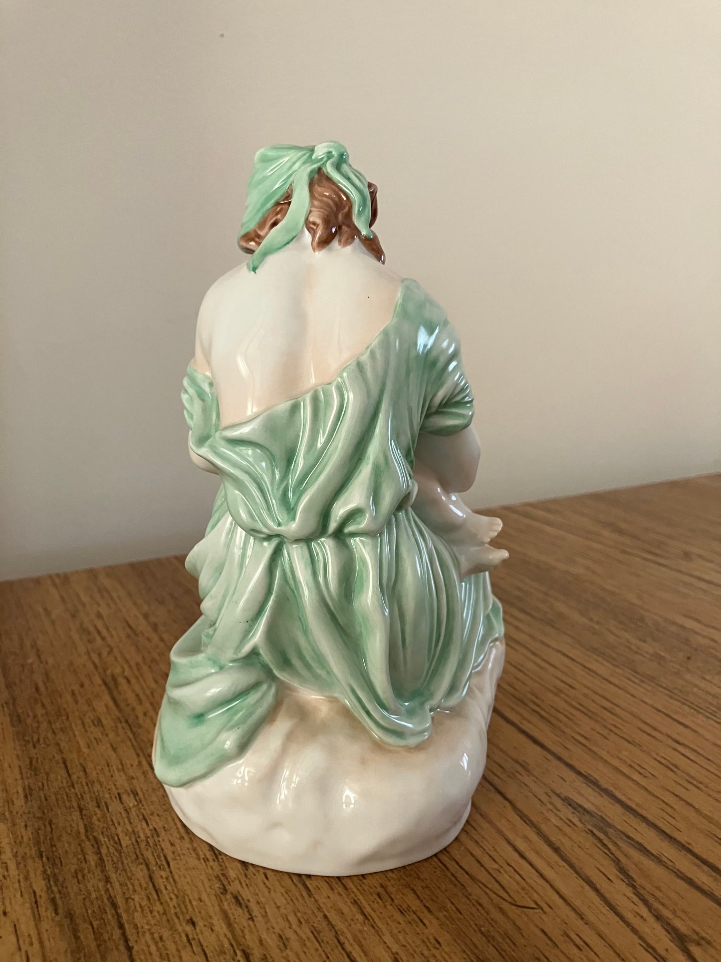 Herend Porcelain Motherhood Figurine – Mother Nursing Child #5426 | Hand-Painted Hungary