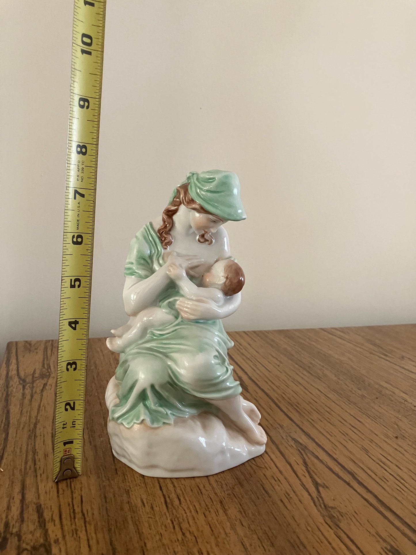 Herend Porcelain Motherhood Figurine – Mother Nursing Child #5426 | Hand-Painted Hungary