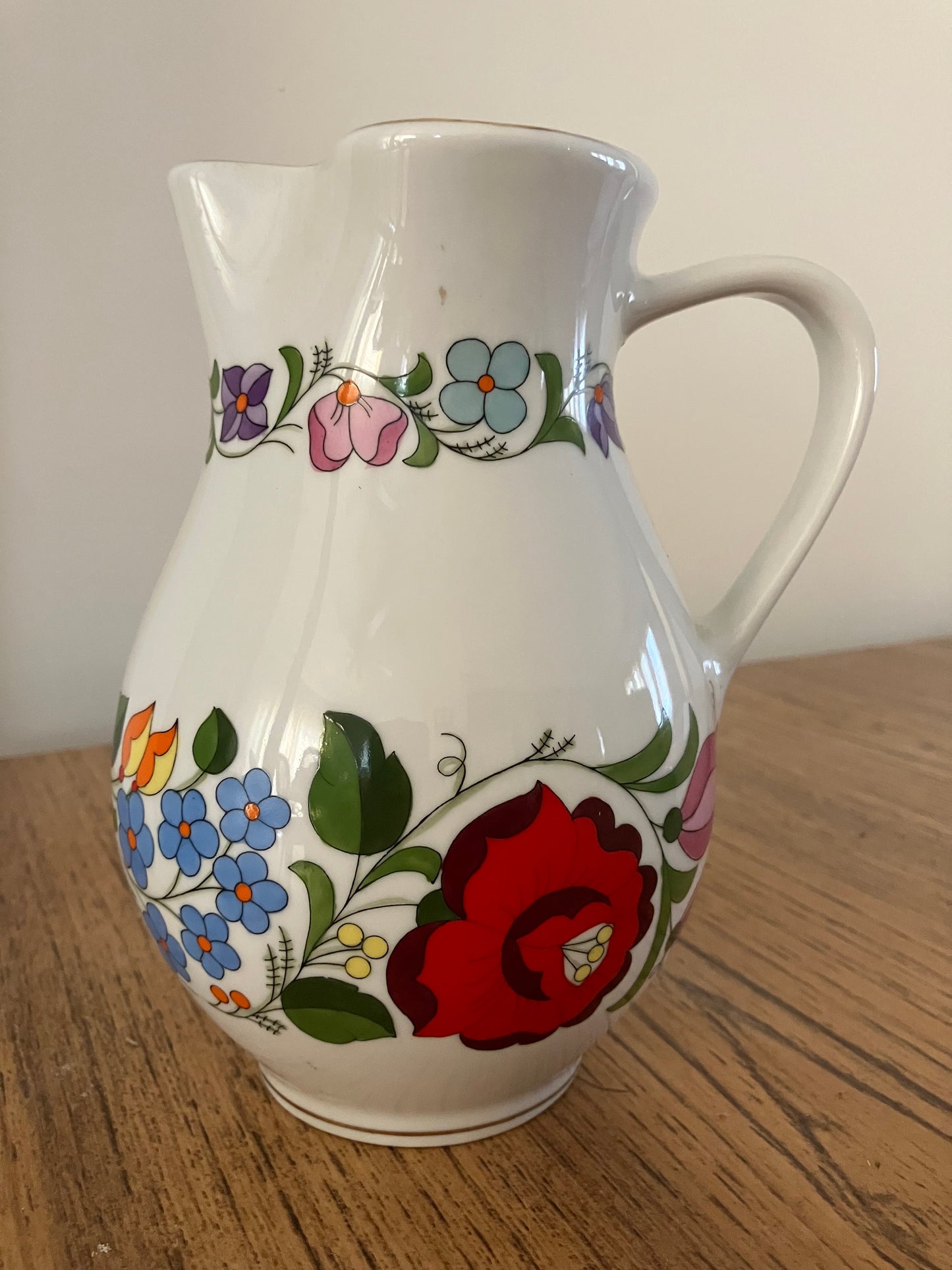 Hungarian Kalocsa Porcelain Water/Wine Pitcher – Hand-Painted Floral Design with 22K Gold Rim, 7" x 5"