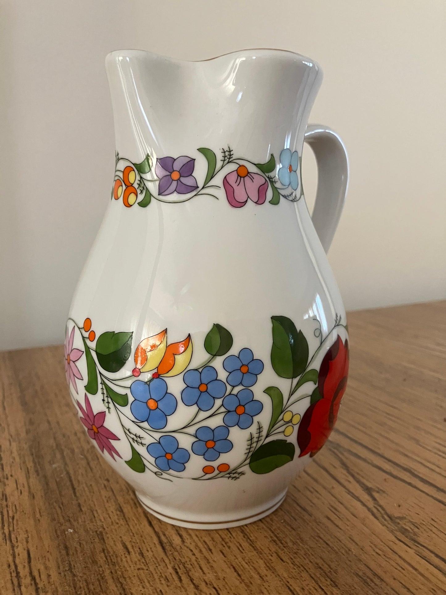 Hungarian Kalocsa Porcelain Water/Wine Pitcher – Hand-Painted Floral Design with 22K Gold Rim, 7" x 5"