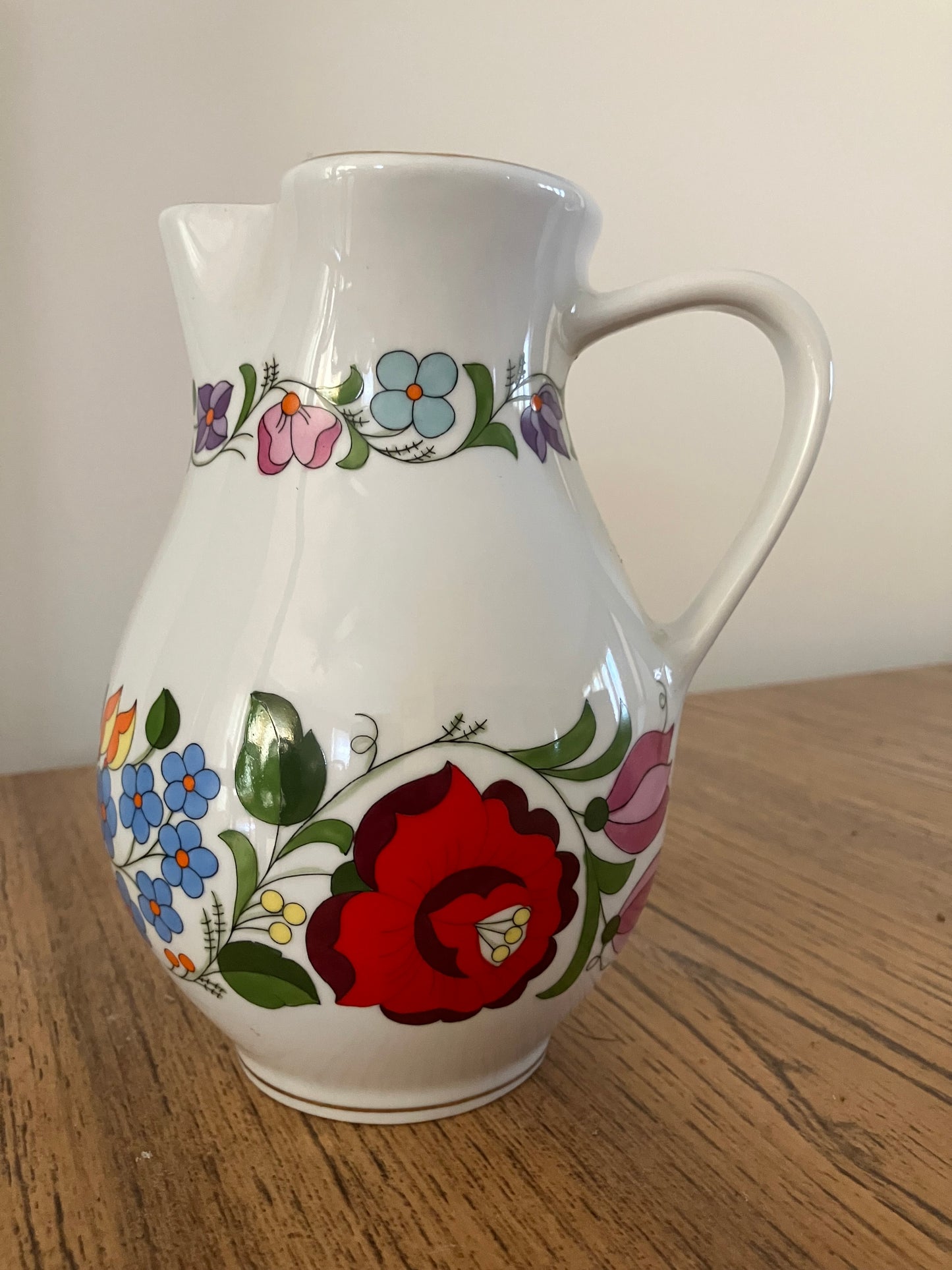 Hungarian Kalocsa Porcelain Water/Wine Pitcher – Hand-Painted Floral Design with 22K Gold Rim, 7" x 5"