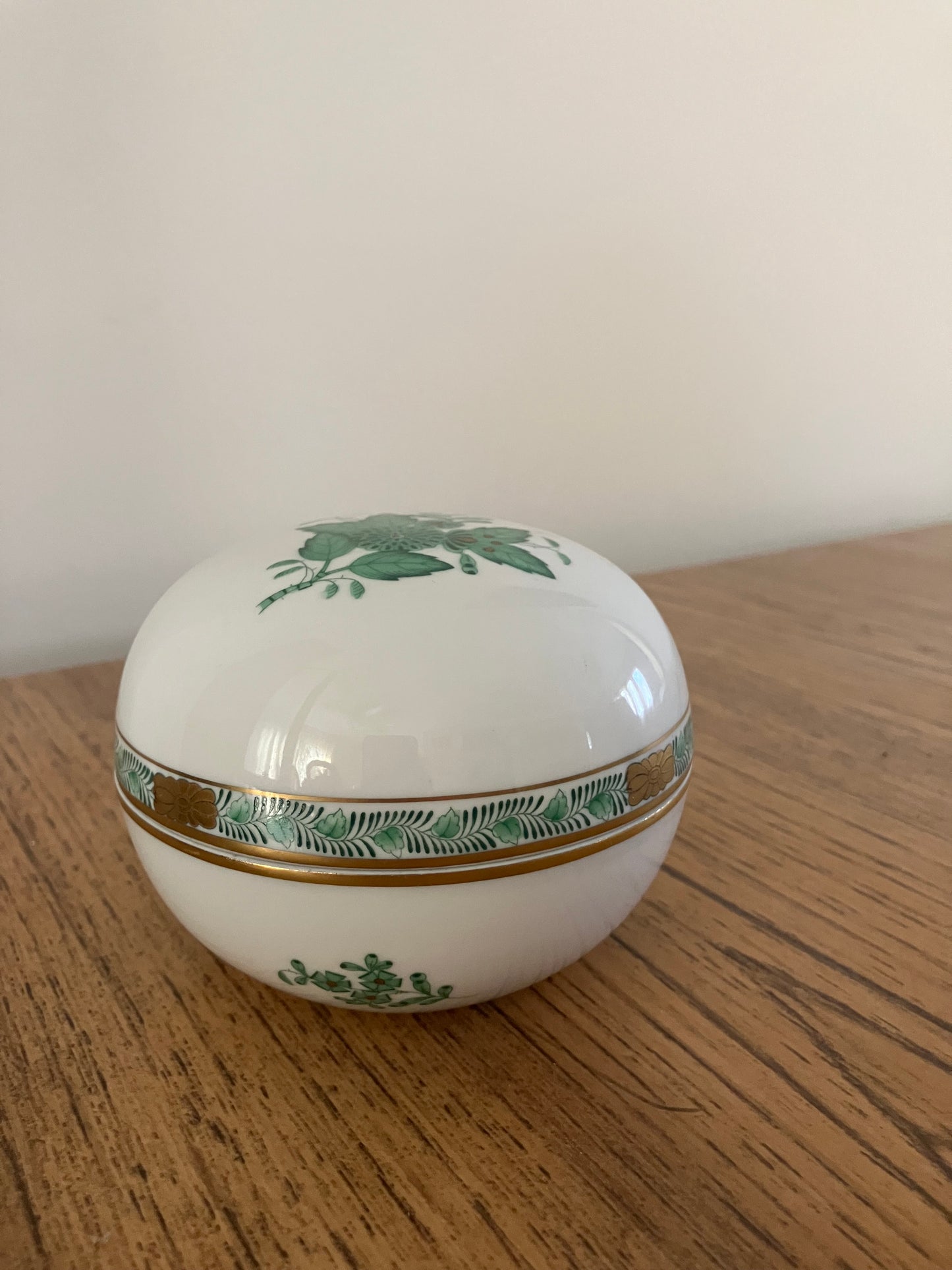 Herend Trinket Box – Apponyi Chinese Bouquet Green, Hand Painted with 24K Gold Detailing