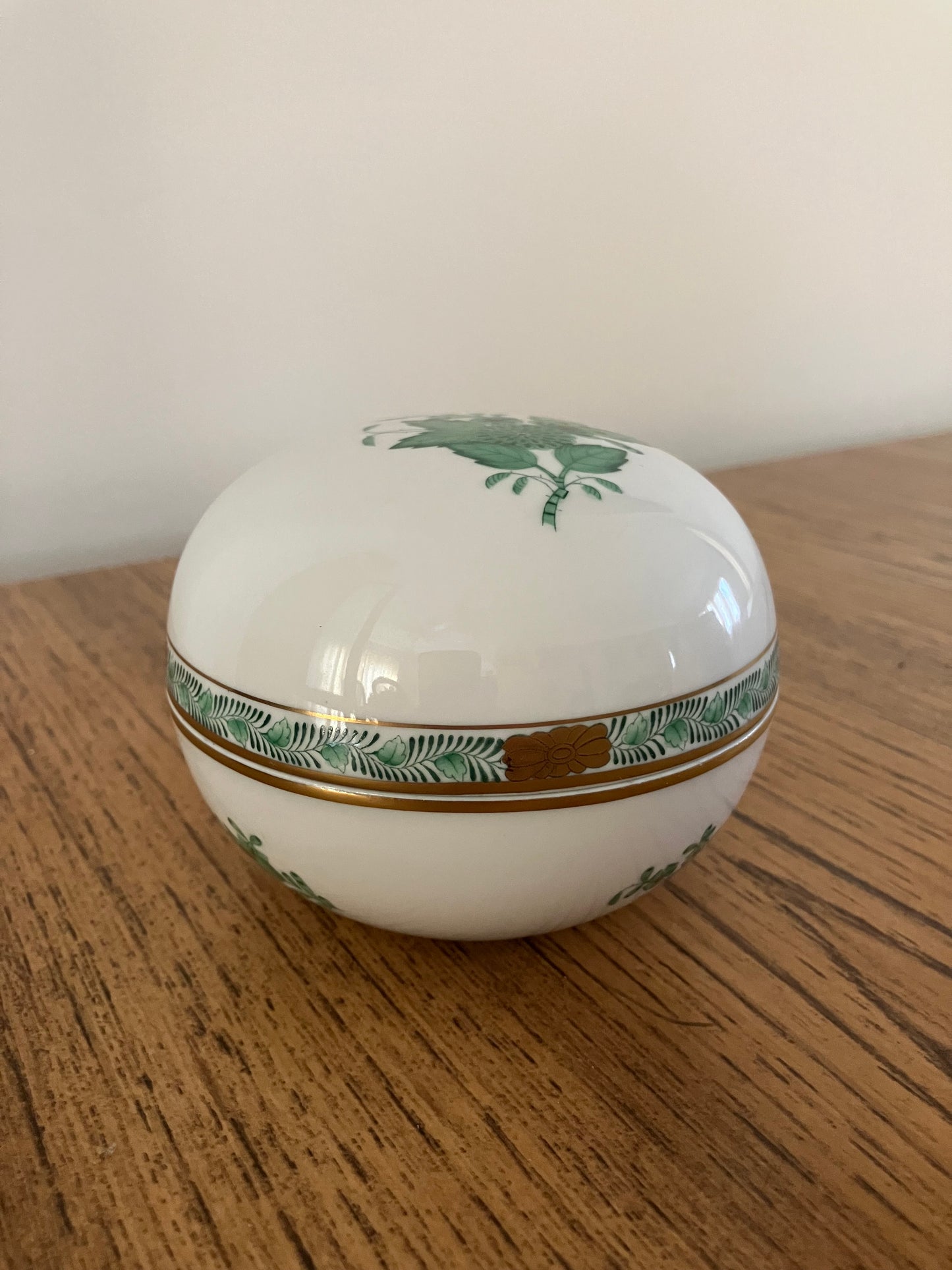 Herend Trinket Box – Apponyi Chinese Bouquet Green, Hand Painted with 24K Gold Detailing