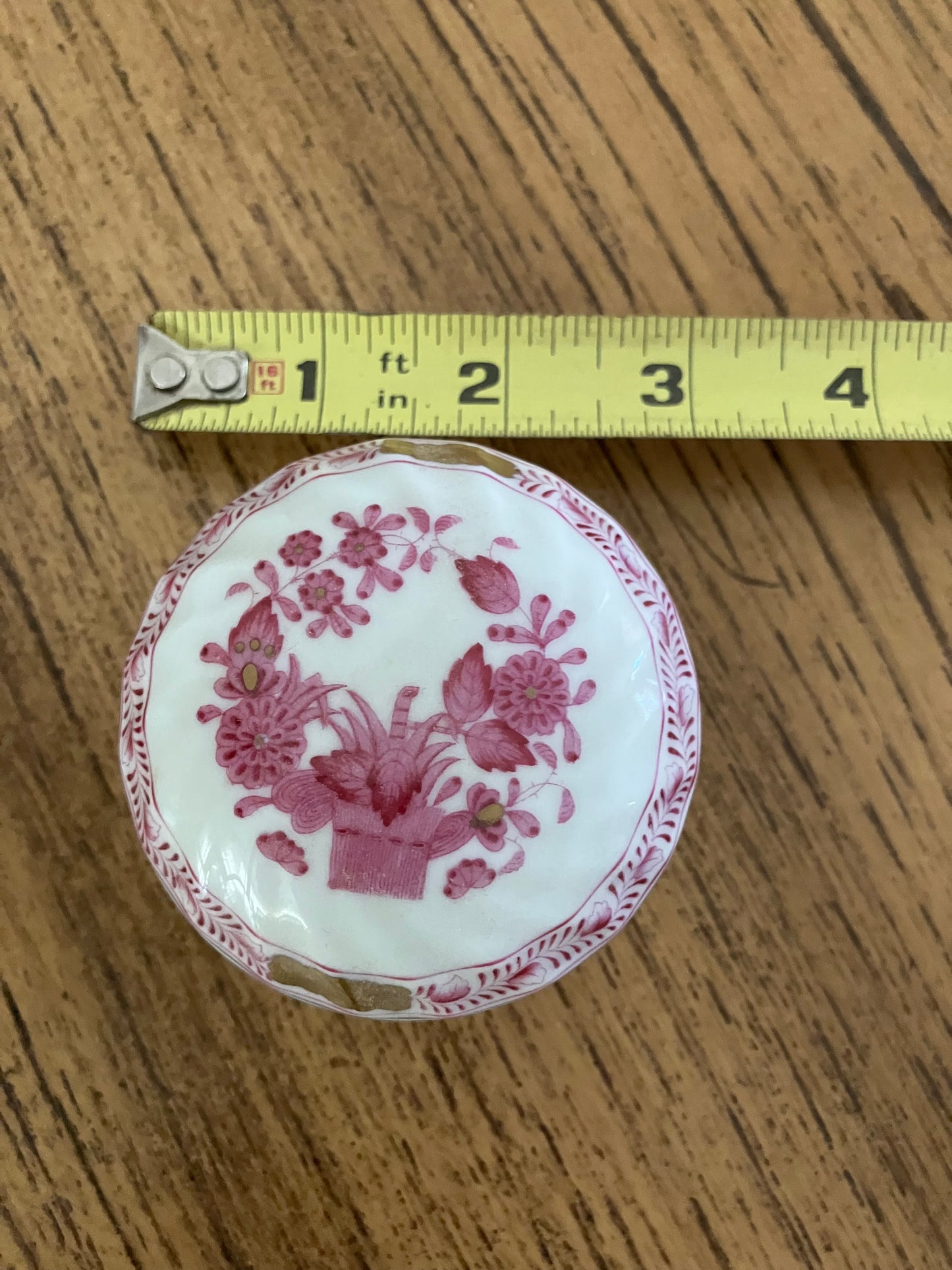 Herend Trinket Box – Apponyi Purple Raspberry #6037/AP, Hand-Painted & Gold-Plated Porcelain, Hungary