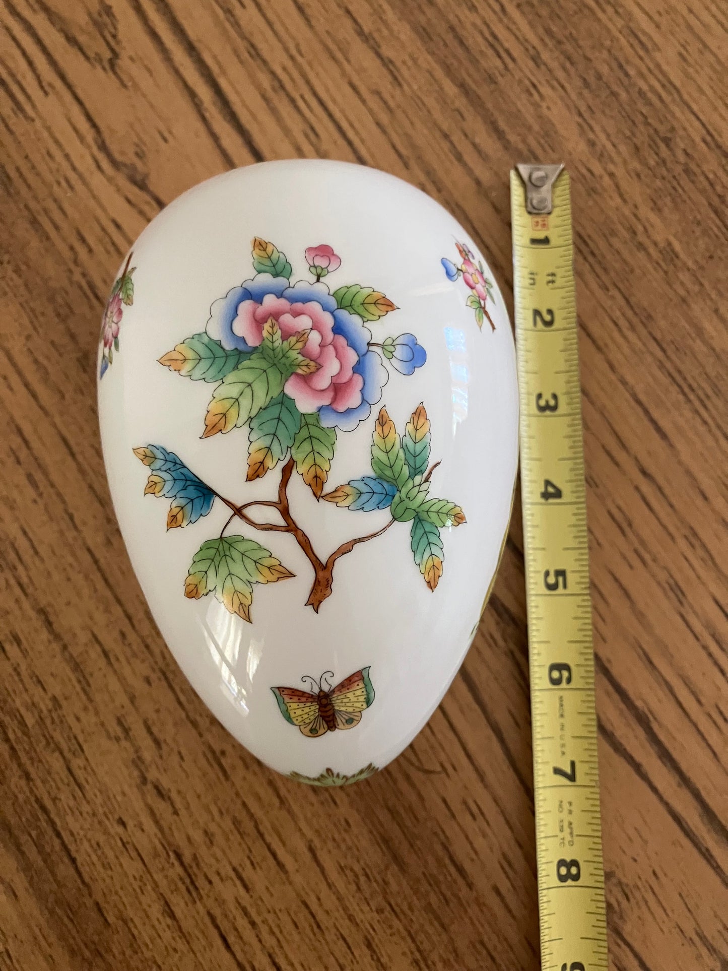 Herend Porcelain Egg Vintage Bonbon Box – Queen Victoria Pattern, Hand Painted