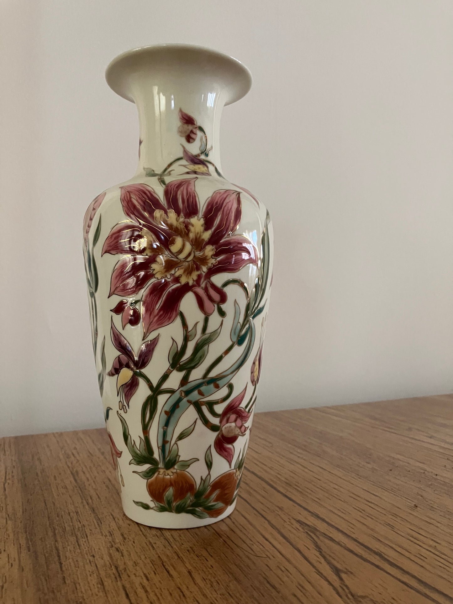 Zsolnay Hungary Large Hand-Painted Porcelain Floral Vase with 24K Gold Trim – 10.75" Vintage Collectible