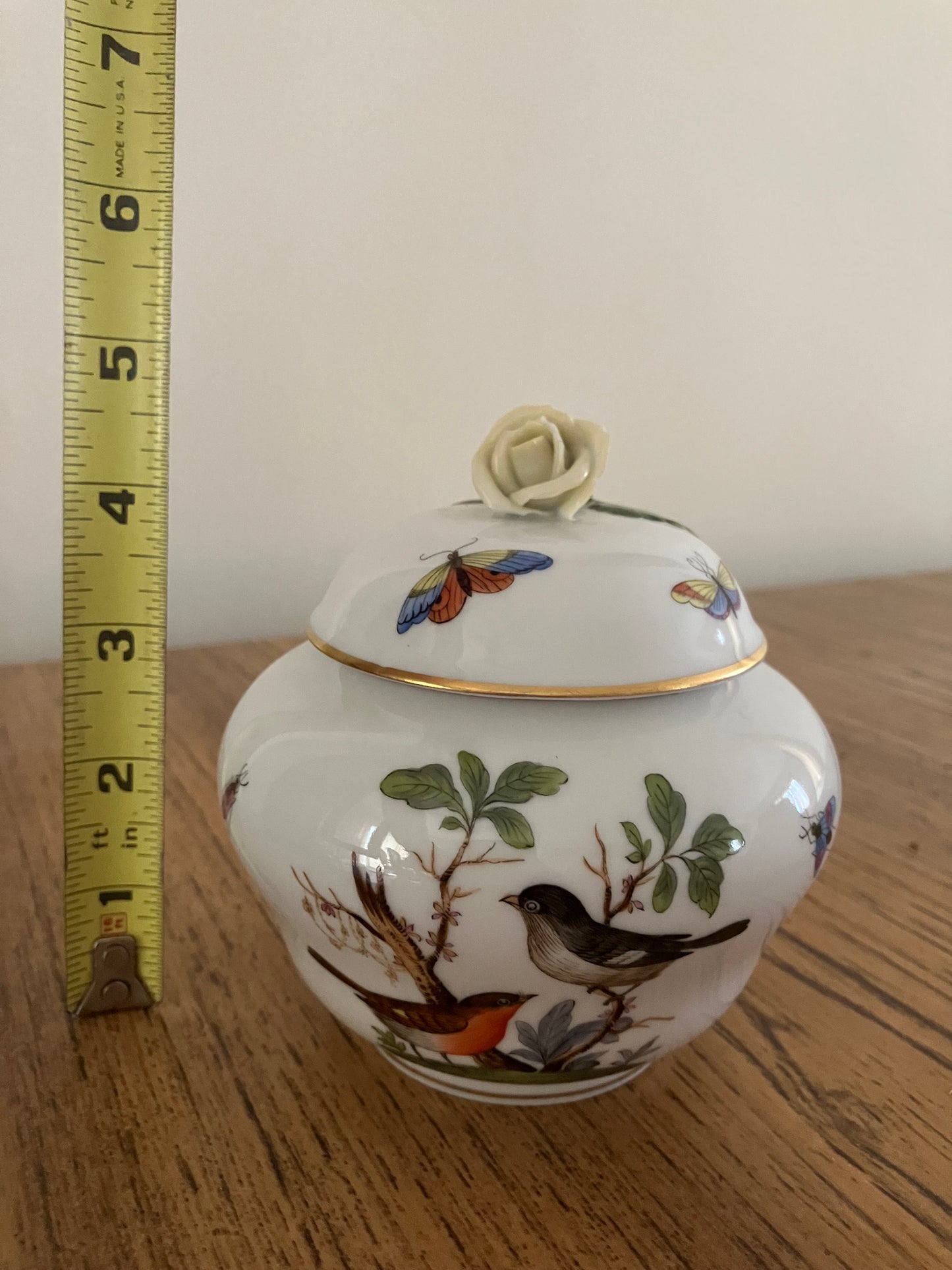 Herend Hungary Porcelain Lidded Bonbonniere – Rothschild Bird Pattern with Yellow Rose Finial & 24K Gold Trim – 4.5" x 6.25"