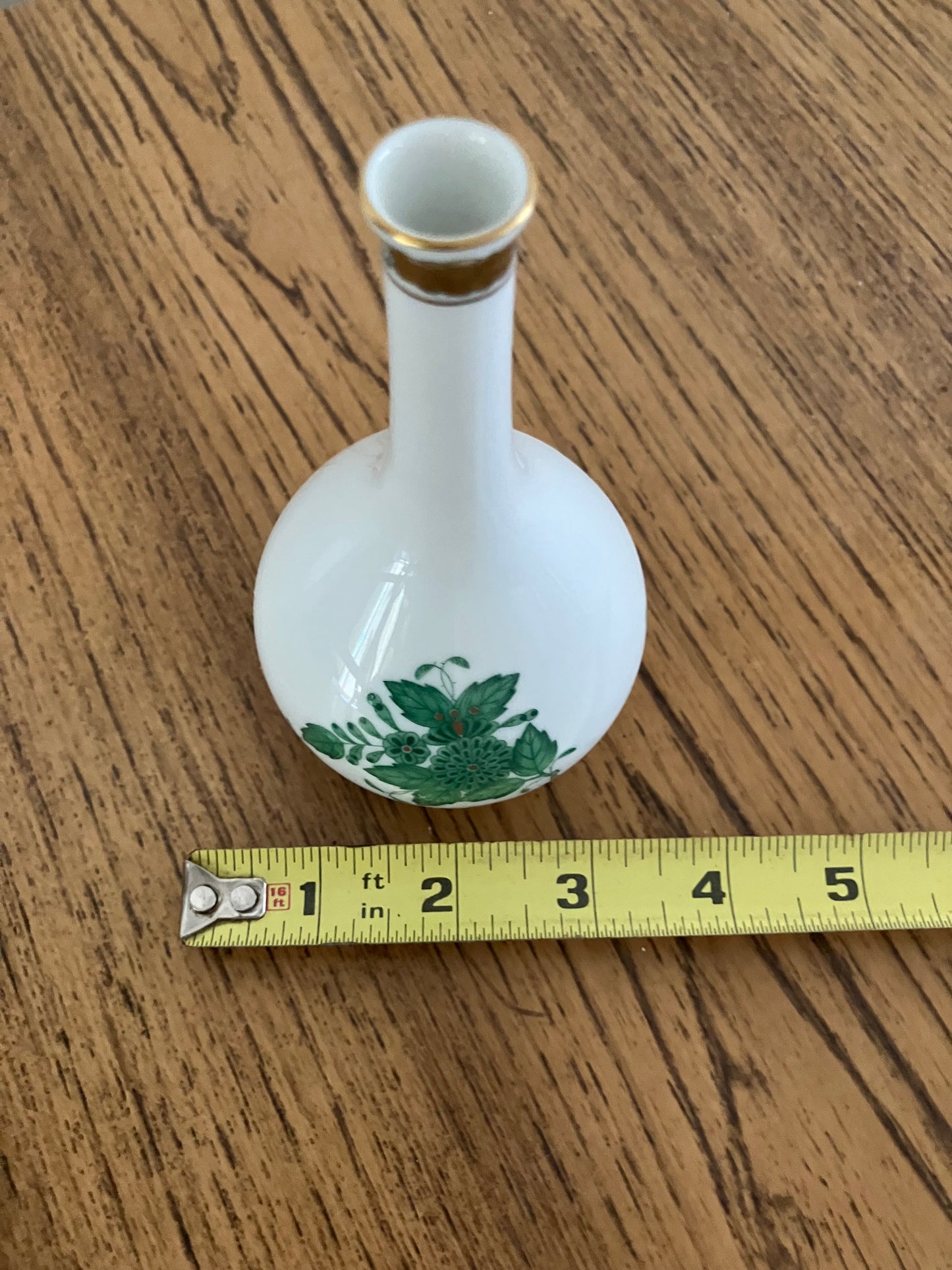 Herend Porcelain Vase #6470 – Chinese Bouquet Apponyi Green, 5.5"