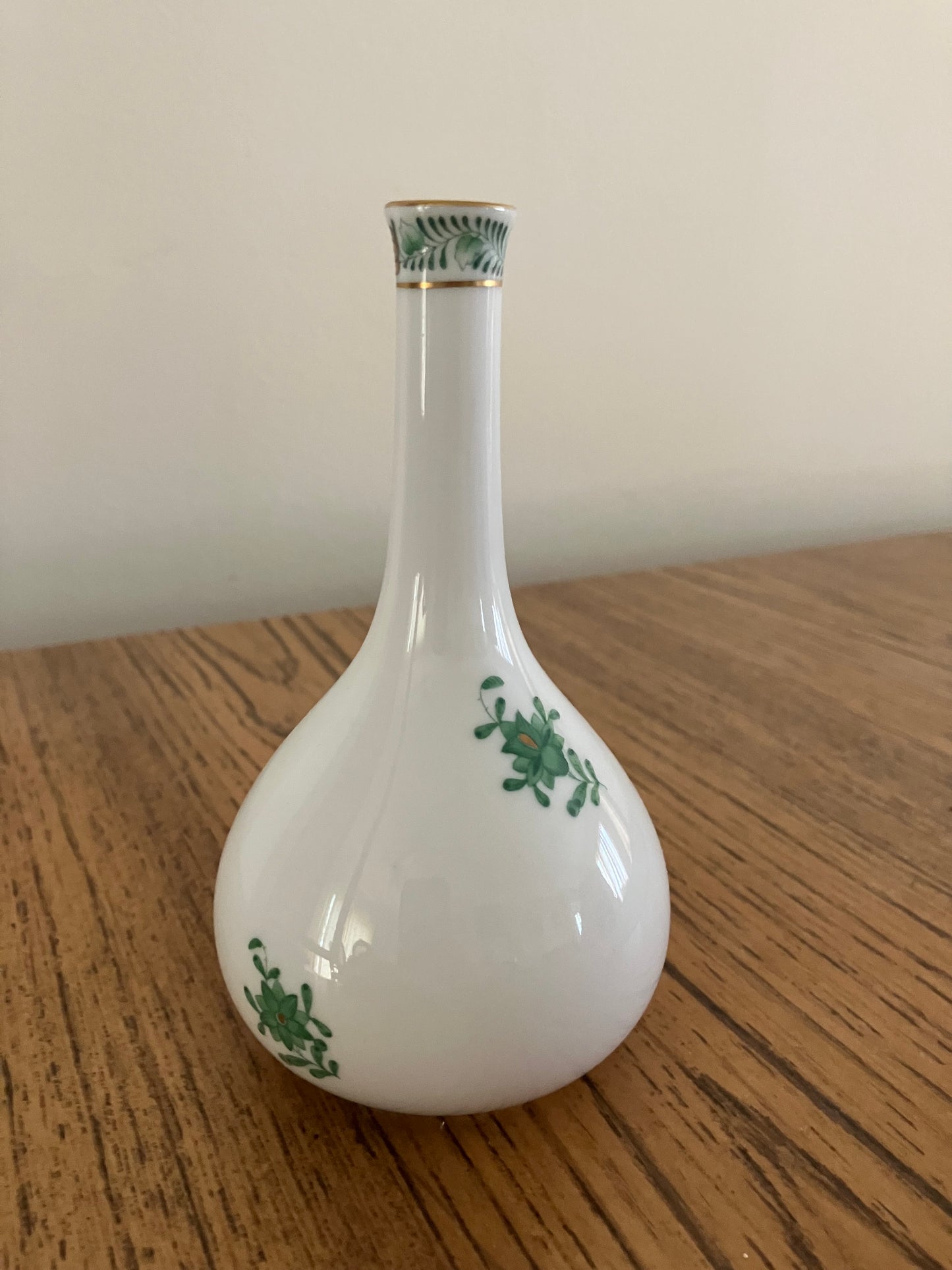 Herend Porcelain Vase #6470 – Chinese Bouquet Apponyi Green, 5.5"