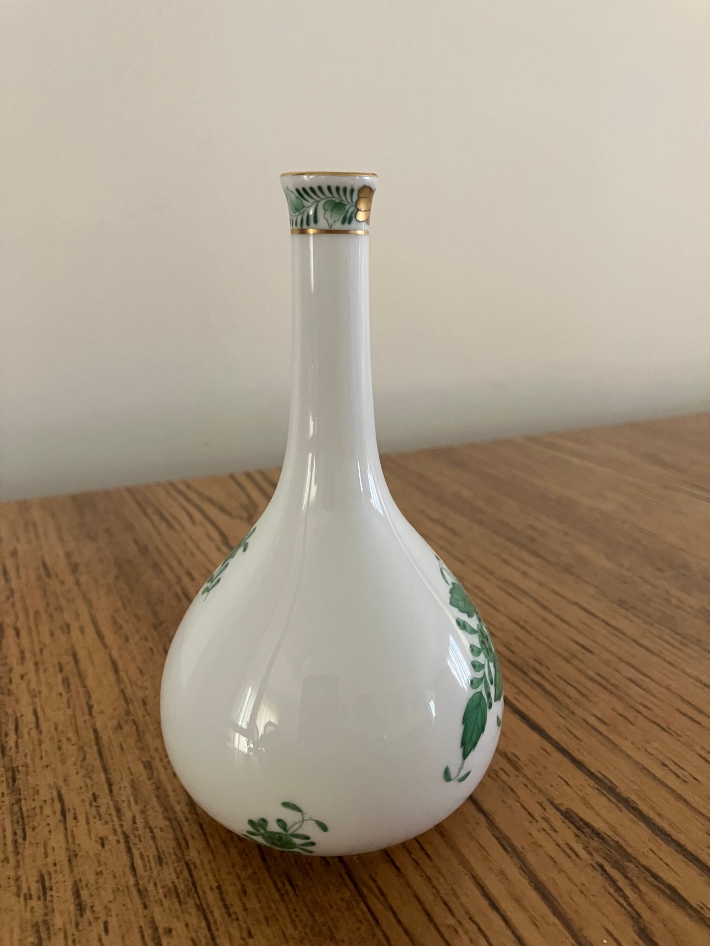 Herend Porcelain Vase #6470 – Chinese Bouquet Apponyi Green, 5.5"