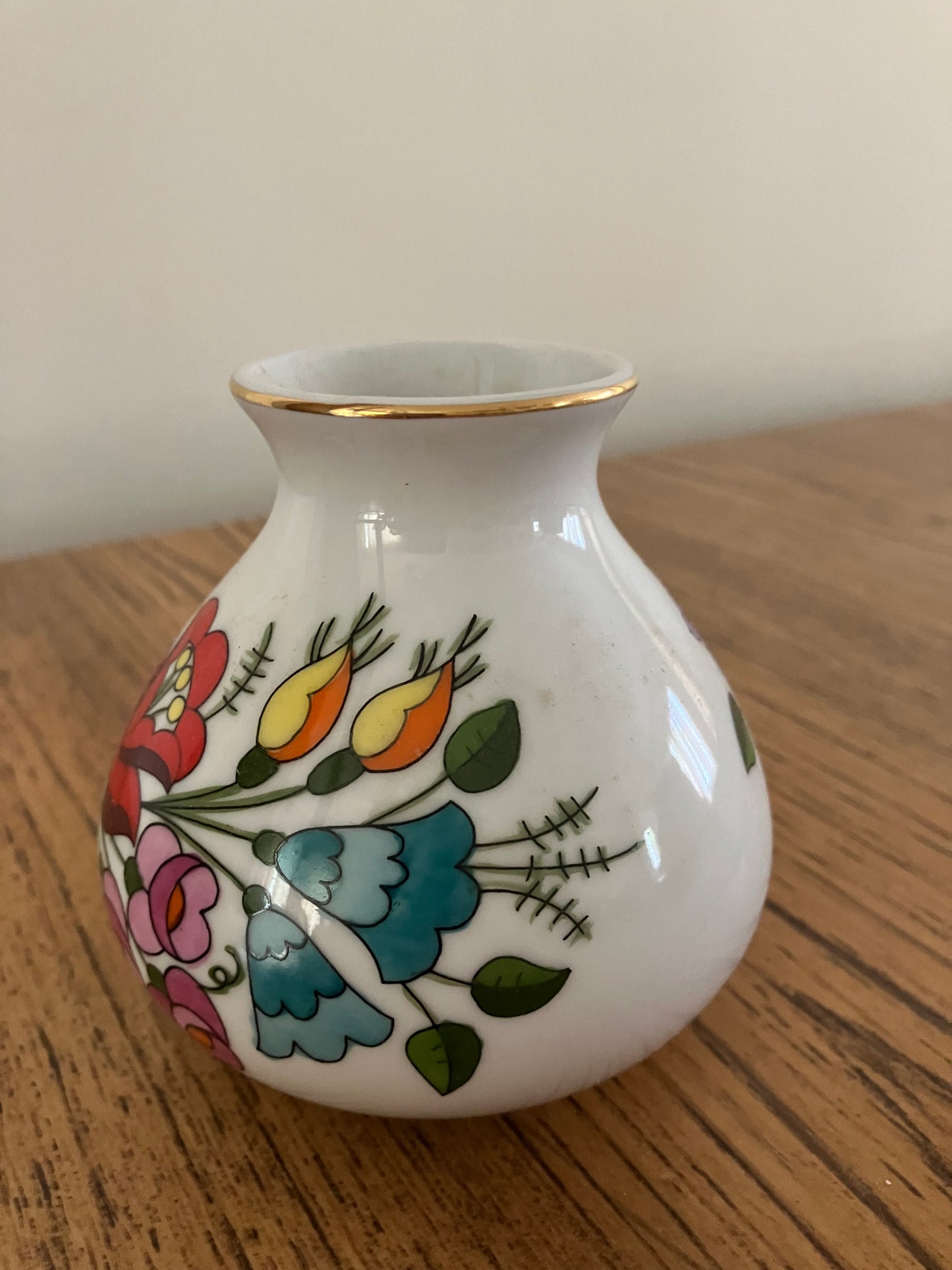 Vintage Kalocsa Hand-Painted Hungarian Porcelain Vase – 3.75"