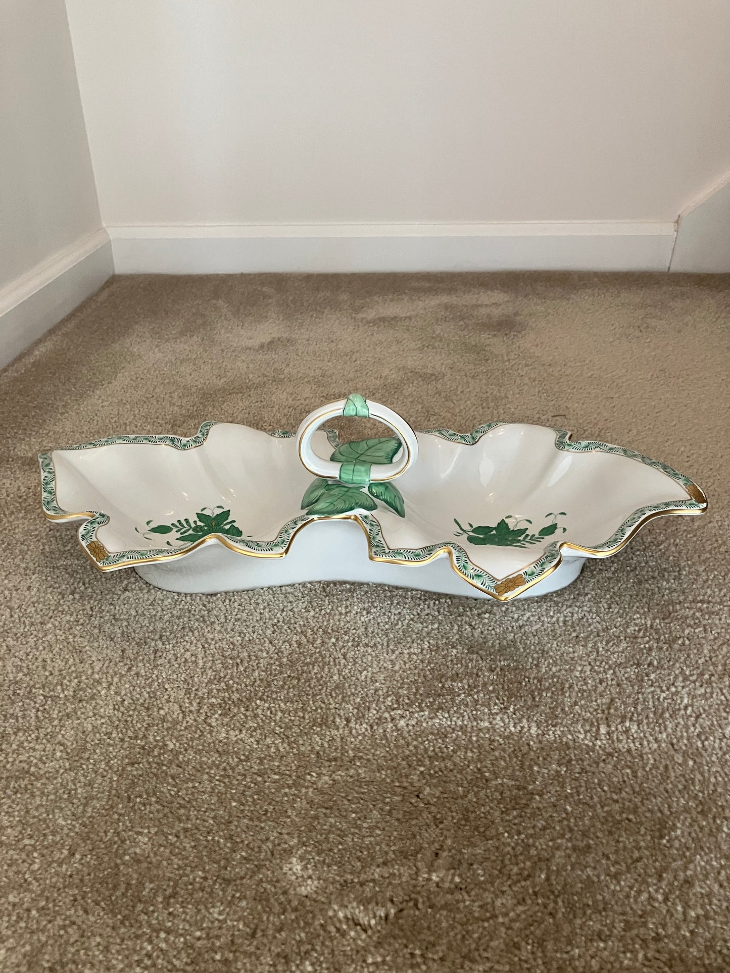 Herend Hungary Apponyi Green Leaf Serving Dish – Dual Compartment Porcelain with 24K Gold