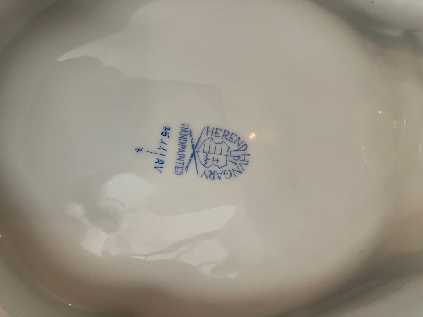 Herend Hungary Apponyi Green Leaf Serving Dish – Dual Compartment Porcelain with 24K Gold
